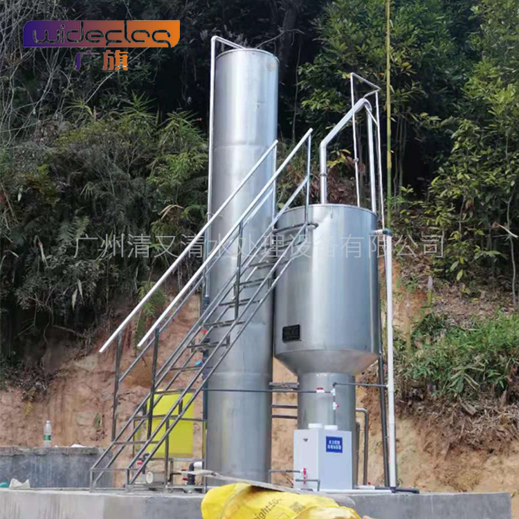 304不銹鋼無(wú)閥凈水器農(nóng)村飲用水工程一體化凈水設(shè)備